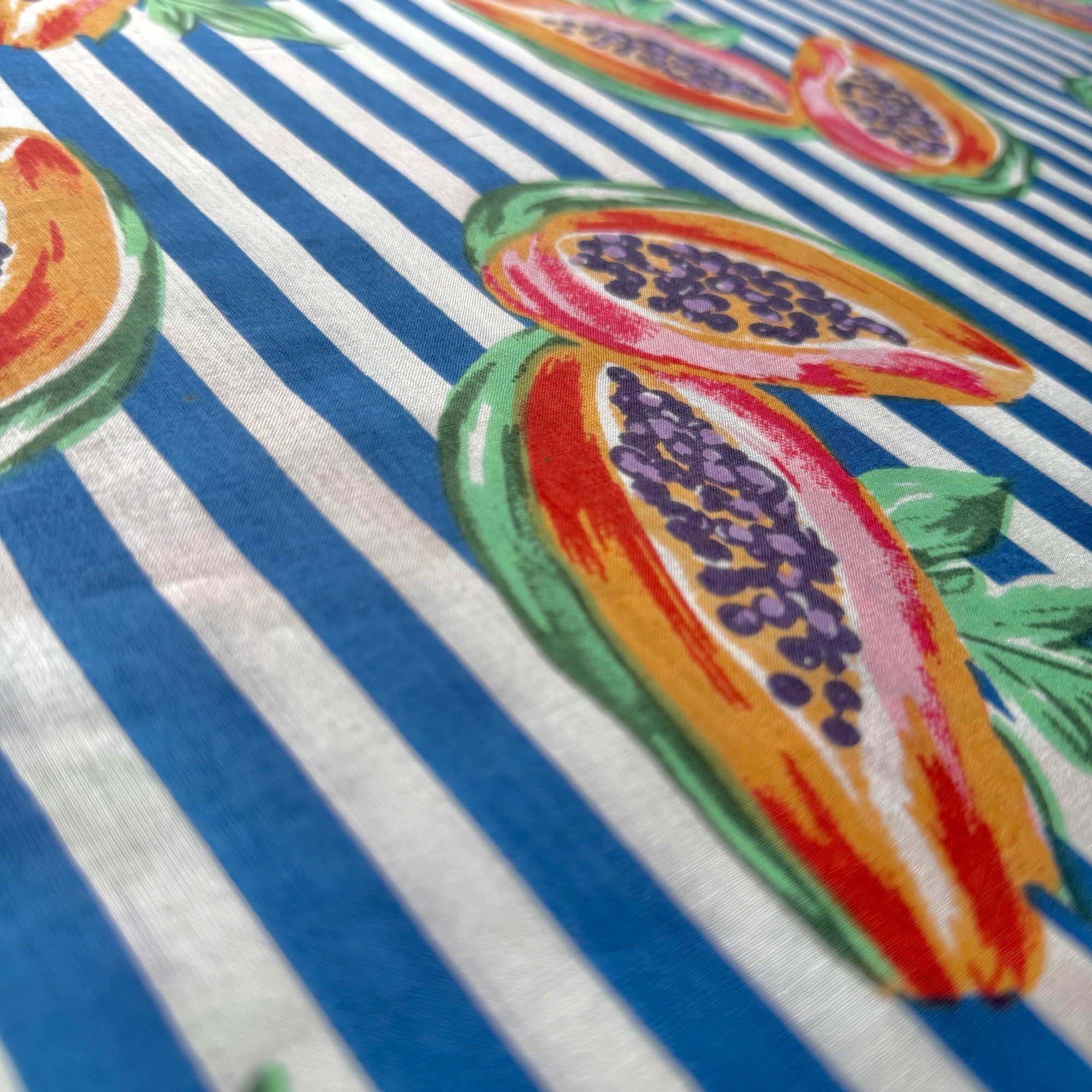 スクリーンプリント生地 No.471 - 画像 (2)