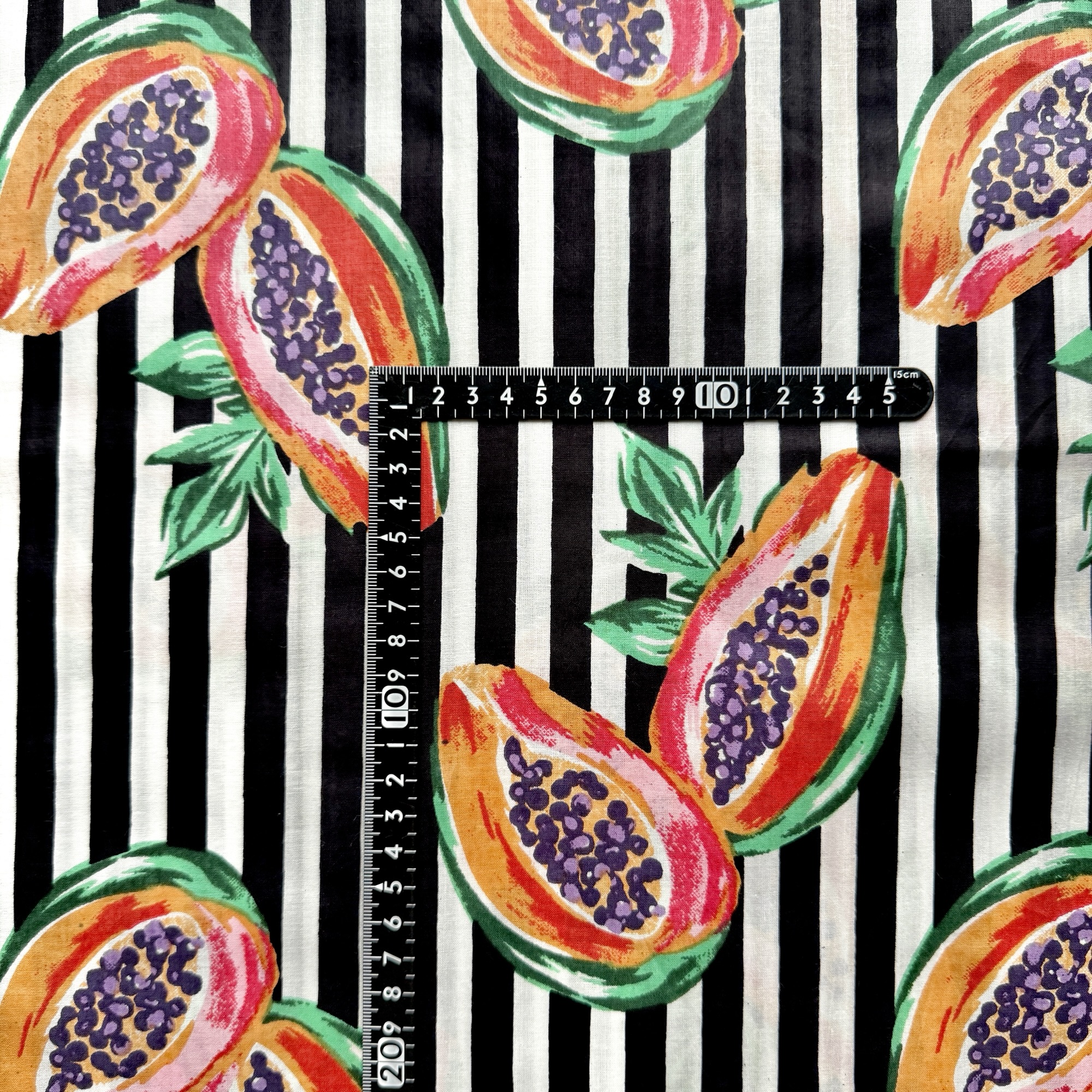 スクリーンプリント生地 No.472 - 画像 (3)